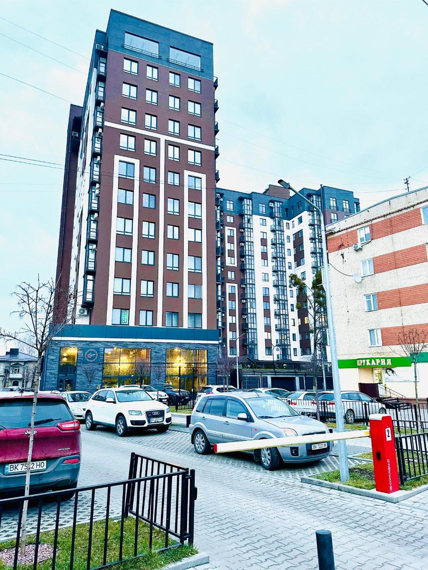 Comfortable Apartments With A Coffee Machine In The City Centre, Zlata Plaza Rivne Dış mekan fotoğraf