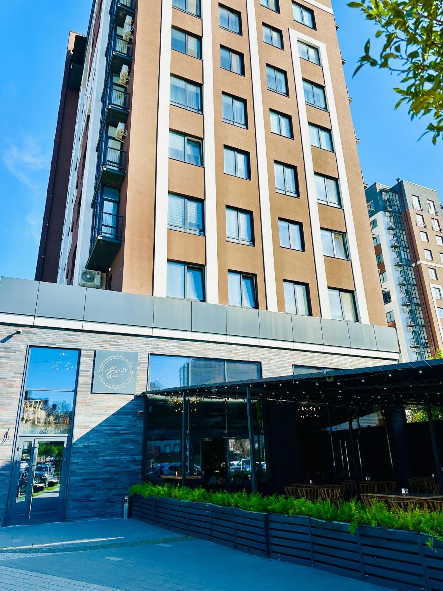 Comfortable Apartments With A Coffee Machine In The City Centre, Zlata Plaza Rivne Dış mekan fotoğraf